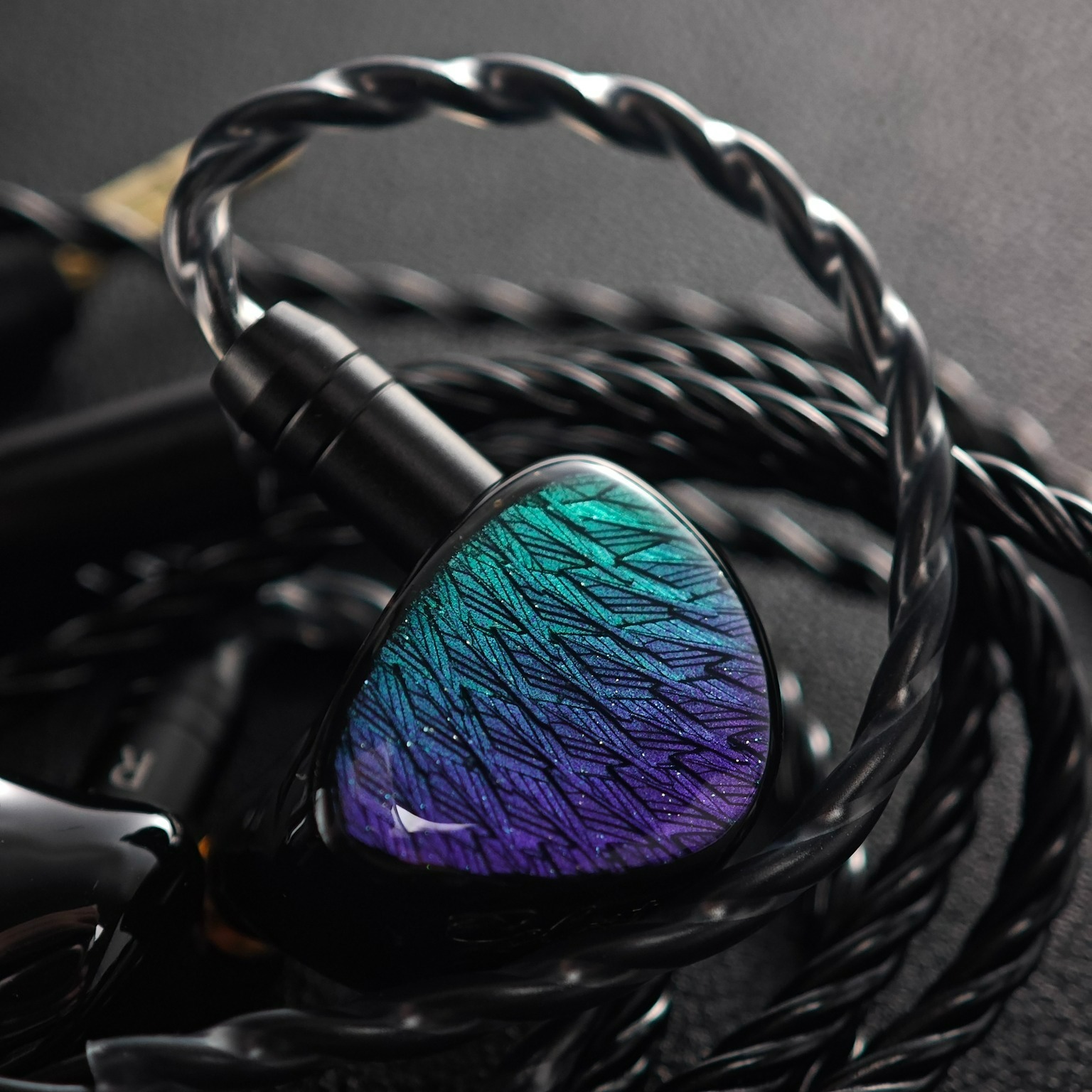 Celest Wyvern Black Remaster Mic
